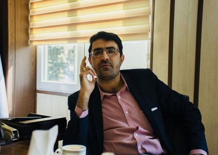 اثر اتفاقات منطقه بر بازار ارز زودگذر است/ نوسان ۲۰ درصدی دلار با وجود ۲۰ ریسک سیاسی