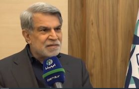 علیرضا صالح؛ عضو هیات عامل صندوق توسعه ملی گفت: طبق تفاهمنامه‌ای که بین صندوق و بانک مرکزی امضا شده ما آمادگی داریم تا ۲ میلیارد دلار به عنوان رکن متعهد پذیره نویسی وارد این اوراق شویم.