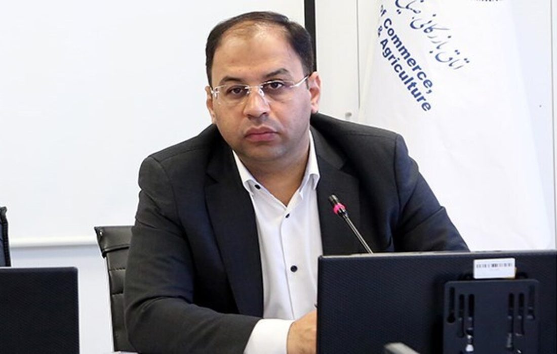 سایه مناقشات سیاسی بر بازار طلا و ارز/ پول‌های سرگردان به سمت تولید هدایت شود