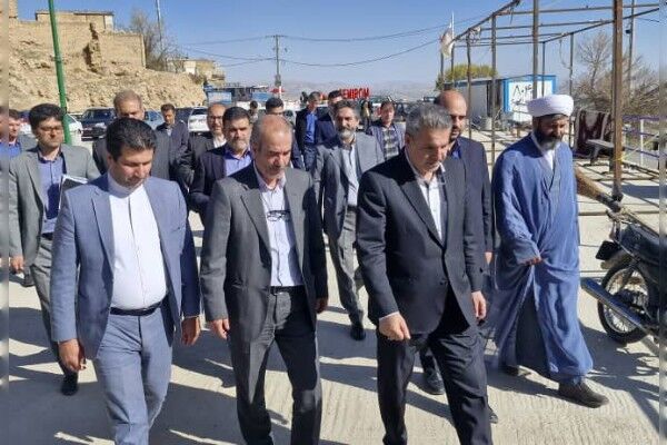بازدید مدیرعامل شرکت بازآفرینی شهری ایران از بافت‌های فرسوده و حاشیه نشینی شهرستان سمیرم