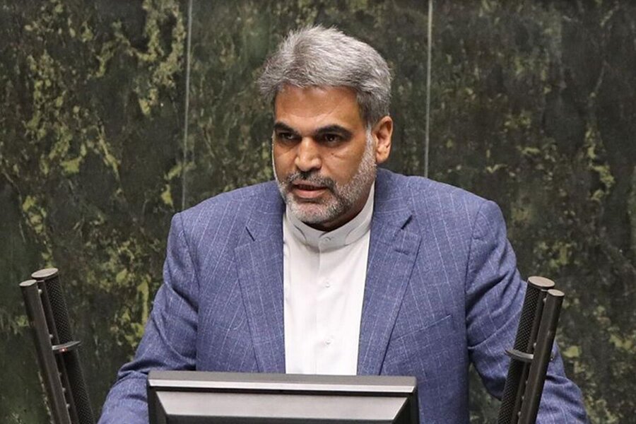 بازار سرمایه می‌تواند بن‌بست‌های نظام تامین مالی تولید را از میان بردارد/ برای تحقق شعار سرمایه‌گذاری برای تولید، باید بازار سرمایه بیش  از پیش تقویت شود