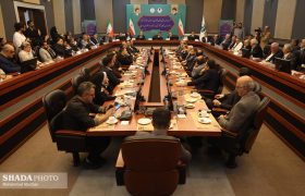نشست مدیران و فعالان اقتصادی منطقه آزاد کیش با وزیر اقتصاد ۱۴۰۳/۰۹/۰۱
