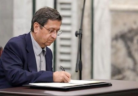 وزیر اقتصاد بخشنامه داخلی مدیریت مصرف انرژی را ابلاغ كرد