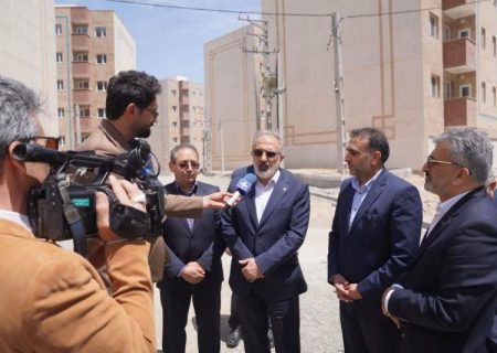 خانه دار شدن متقاضیان نهضت ملی از اهداف وزارت راه و شهرسازی و مامویت ویژه بانک مسکن/بازدید مدیرعامل بانک مسکن از پروژه‌های نهضت ملی مسکن در اردبیل